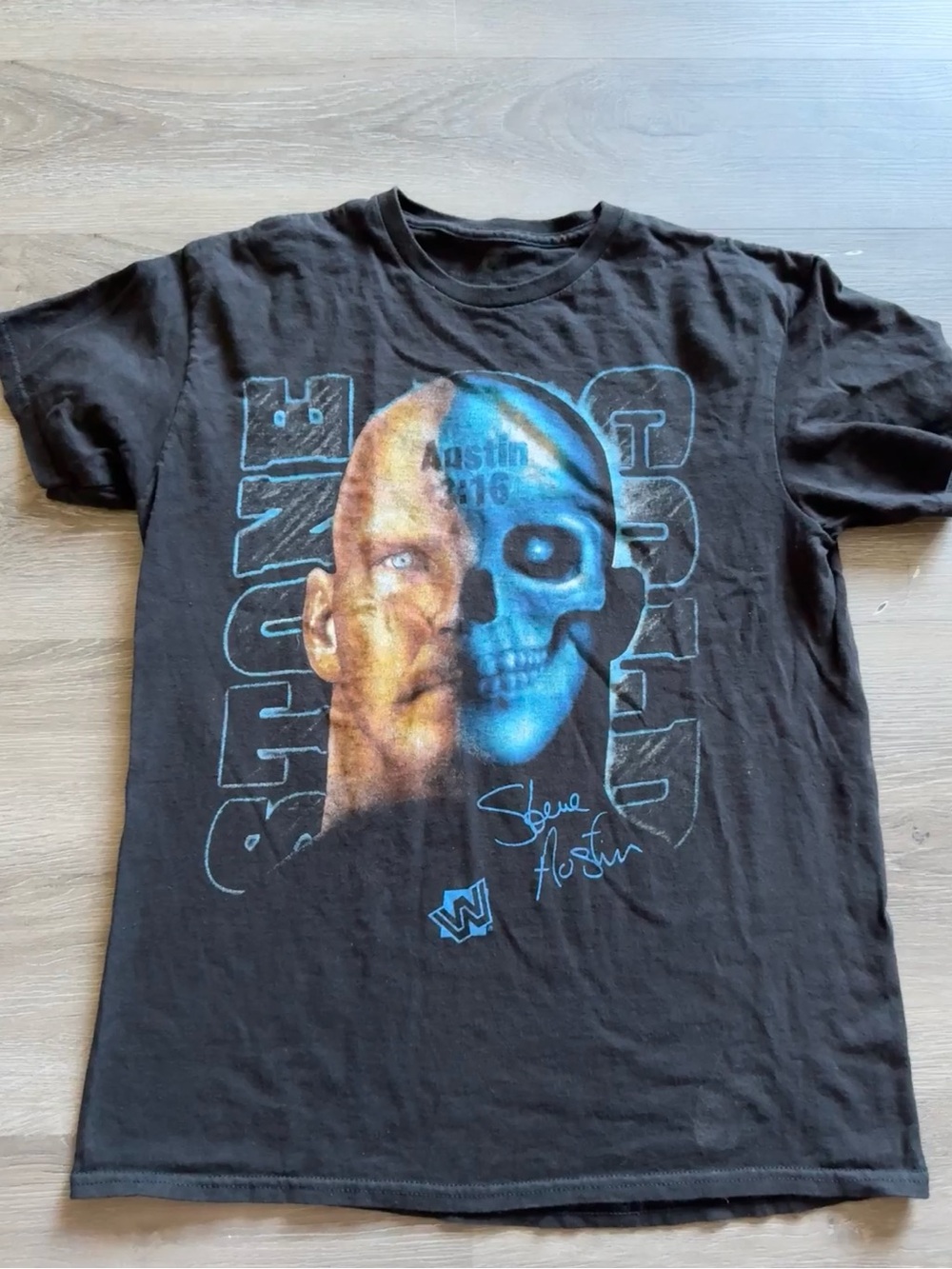 2017 WWE Steve Austin T Shirt